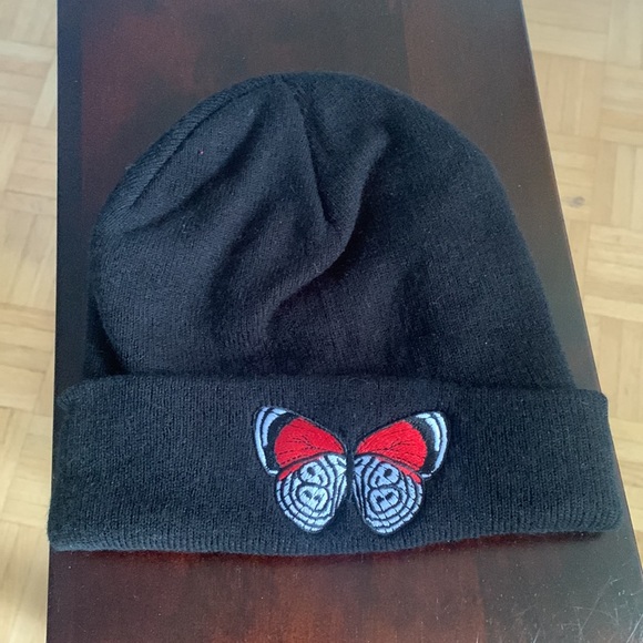 Butterfly Toque - Picture 3 of 7